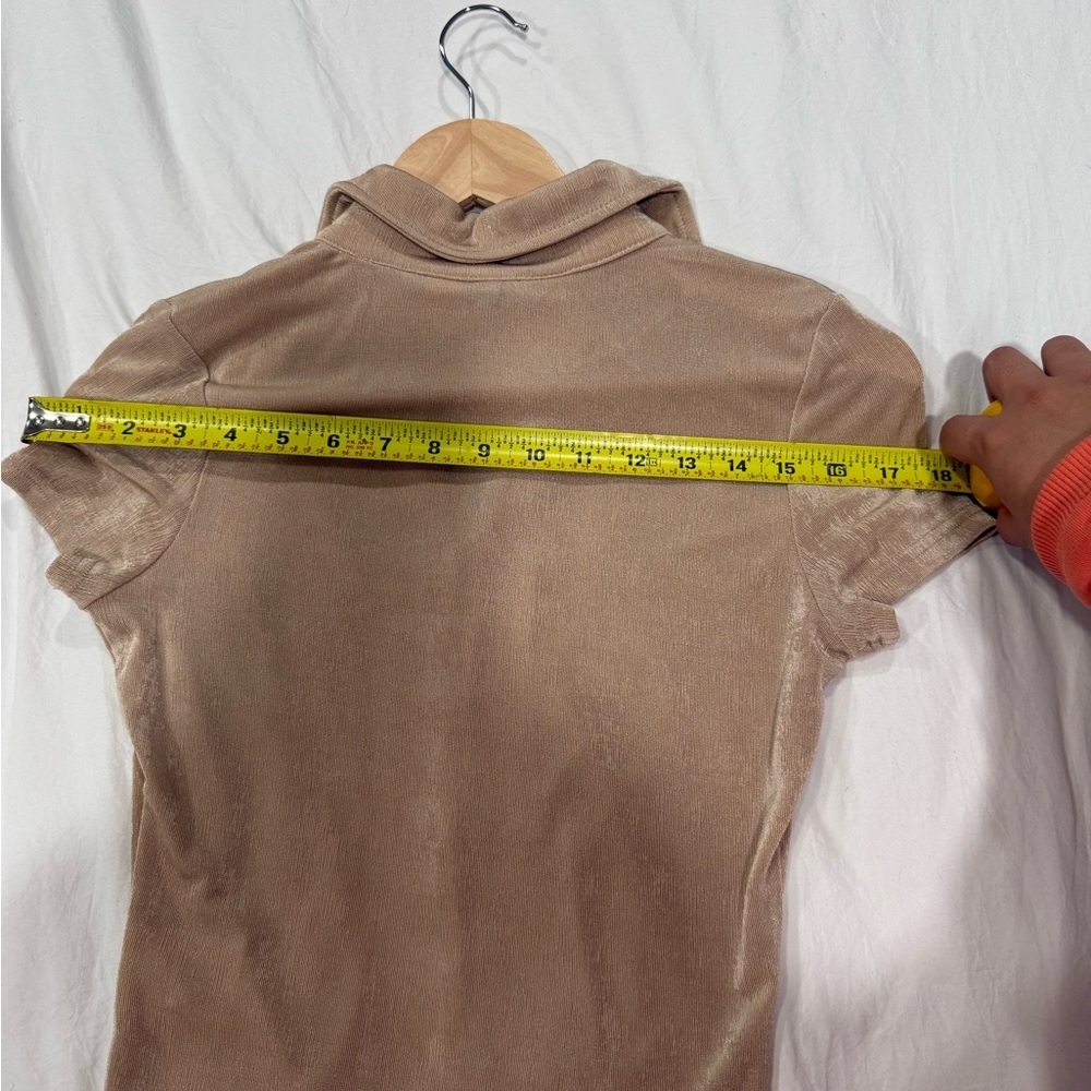 H&M Beige Button Down Casual Shirt - Picture 4 of 5